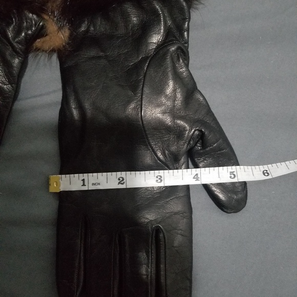 Nordstrom leather gloves - Picture 7 of 8